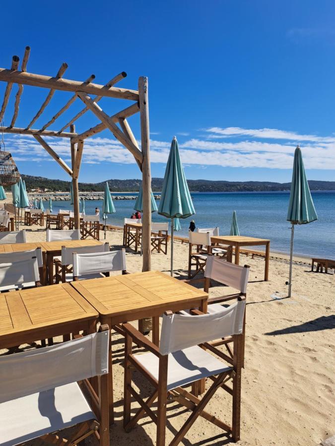 Location Vacance Vue Mer 4 A 6 Personnes Cavalaire-sur-Mer Luaran gambar